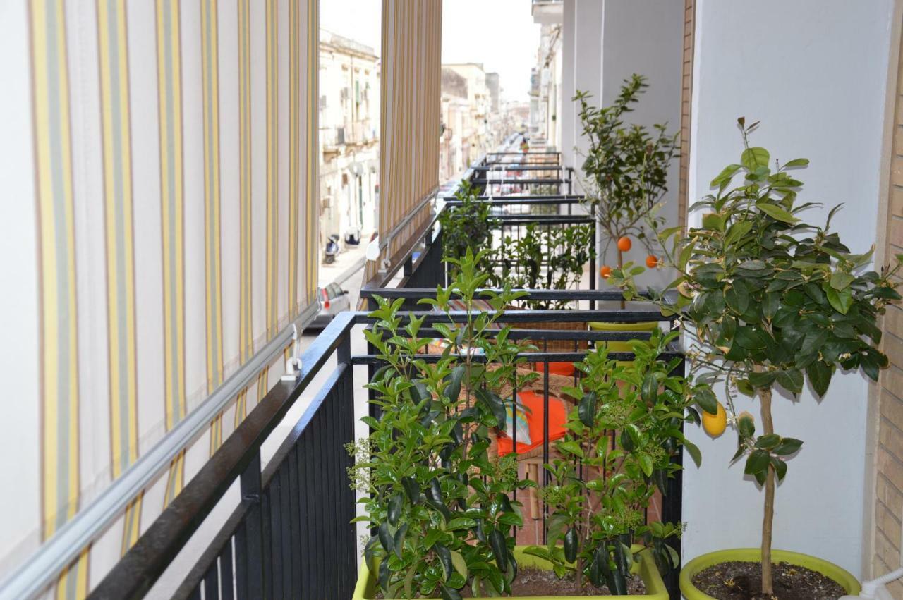 Bed and Breakfast Il Gatto E La Volpe Syrakus Exterior foto